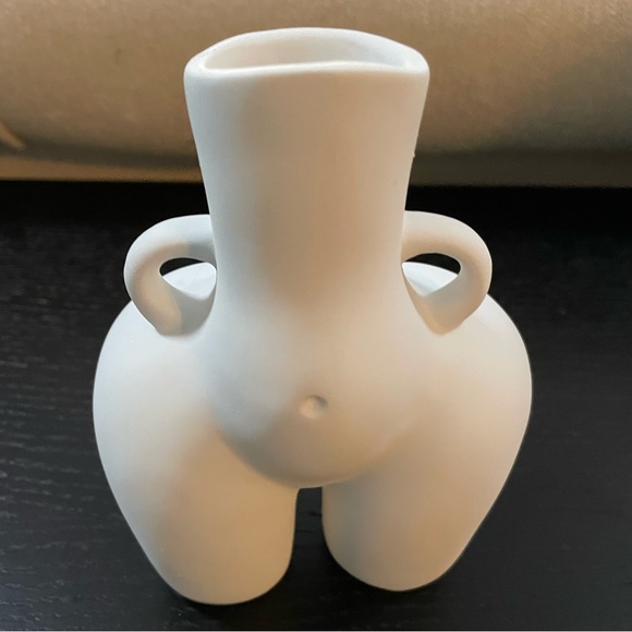 Other - NIB Butt Bud Ceramic Vase